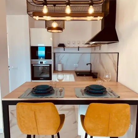 Sunset Paradise Адехе