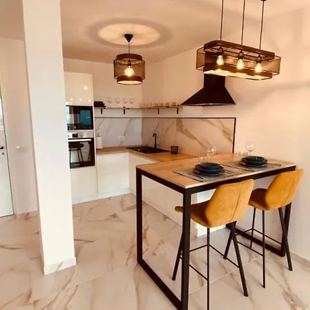 Sunset Paradise Apartment
